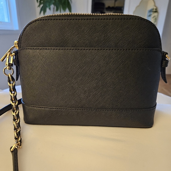 Michael Kors Black Leather Large Dome Bag with Gold Chain Strap - Picture 7 of 16